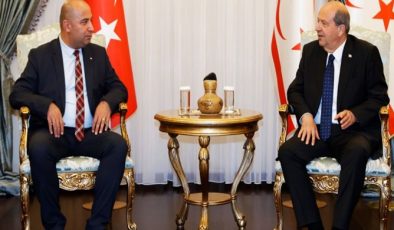 Cumhurbaşkanı Ersin Tatar, ODTÜ Kuzey Kıbrıs Kampüsü Rektör Yardımcısı Prof. Dr. Cumali Sabah ve beraberindeki heyeti kabul etti