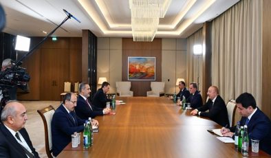 İlham Aliyev, Türkiye Dışişleri Bakanı’nı kabul etti