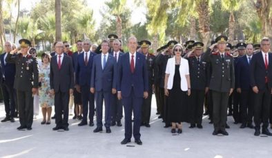 Cumhurbaşkanı Ersin Tatar, 20 Temmuz Barış ve Özgürlük Bayramı dolayısıyla Boğaz Şehitliği’nde düzenlenen törende vurguladı