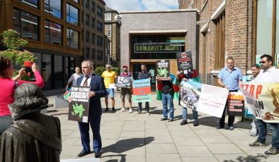 Londondakı icmamız “Amnesty İnternational” beynəlxalq təşkilatının ofisi qarşısında etiraz edib