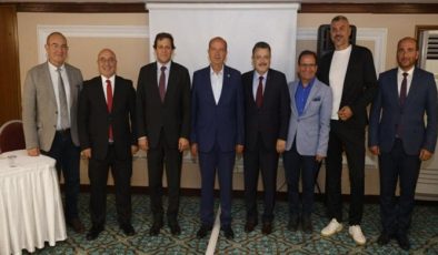 Cumhurbaşkanı Ersin Tatar, Karadeniz Kültür Derneği’nin düzenlediği yemeğe katıldı