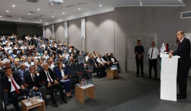 Cumhurbaşkanı Ersin Tatar, Girne Üniversitesi Denizcilik Fakültesi ve Girne Üniversitesi Denizcilik Merkezi (GÜDENMER) iş birliğinde düzenlenen, “KKTC ve Sürdürülebilir Denizel Ekonomi” 2023 Cumhuriyet Sempozyumu’na katıldı