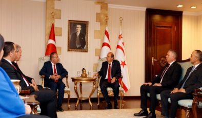 Cumhurbaşkanı Ersin Tatar, TBMM heyetini kabul etti