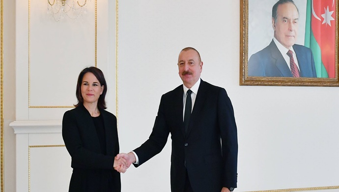 İlham Aliyev Almanya Dışişleri Bakanını kabul etti