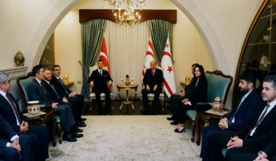 Cumhurbaşkanı Ersin Tatar, Dünya Türk İş Konseyi ve Dış Ekonomik İlişkiler Kurulu heyetini kabul etti