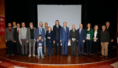 Cumhurbaşkanı Ersin Tatar, “Kıbrıs Türk Folklorunun Çınarı-Mahmut İslâmoğlu Armağanı” isimli kitabın tanıtım etkinliğine katıldı