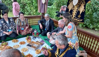 Avusturya’da Tacikistan ulusal çay evinin açılış töreni